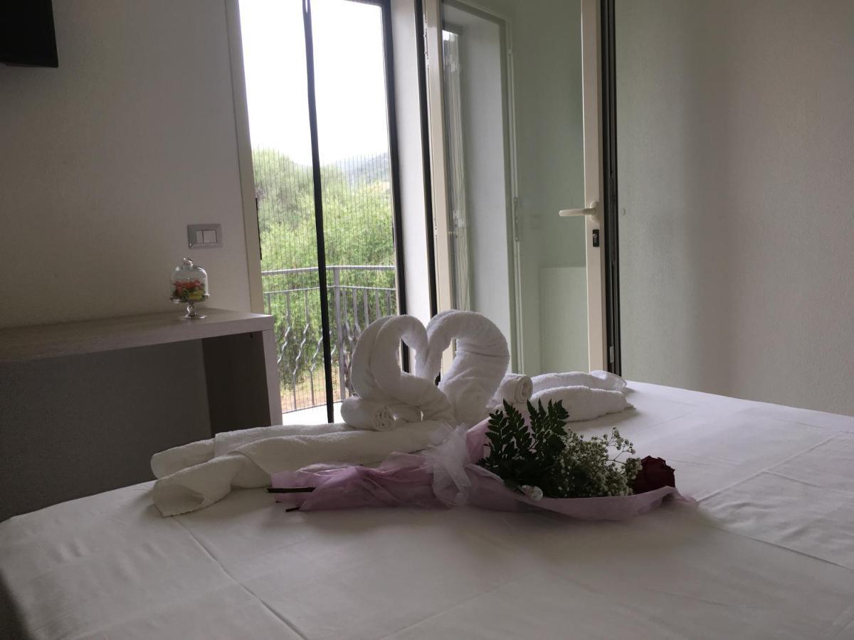 B&B Somiar San Teodoro  Exterior photo