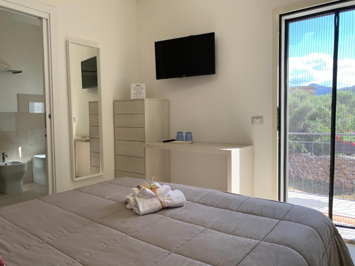 B&B Somiar San Teodoro  Exterior photo