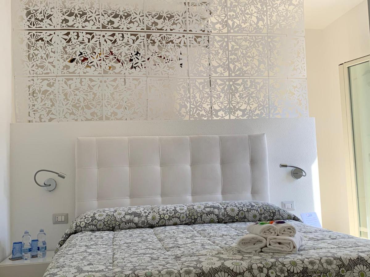 B&B Somiar San Teodoro  Exterior photo